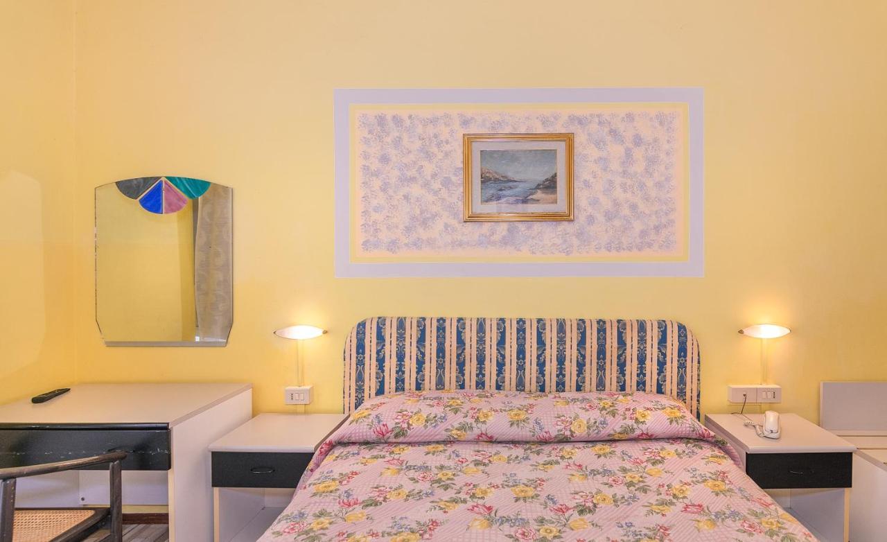 Hotel Stella Del Mare Viareggio Eksteriør billede